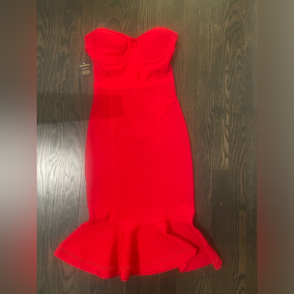 NWT Bebe Flutter red cocktail dress small